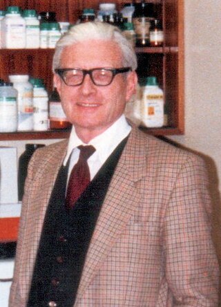 <span class="mw-page-title-main">Thomas Henry Flewett</span> UK virologist (1922–2006)