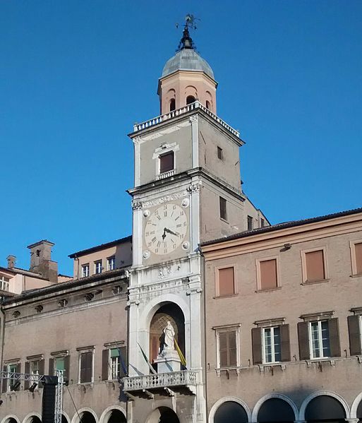 File:Torre dell'Orologio del Palazzo Comunale.jpg