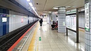 Toyo-rapid-railway-TR02-Higashi-kaijin-station-platform-20210427-111710.jpg