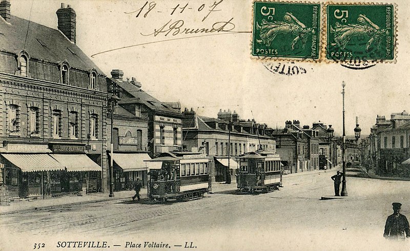 File:Tramway de Rouen Sotteville-Place Voltaire.jpg