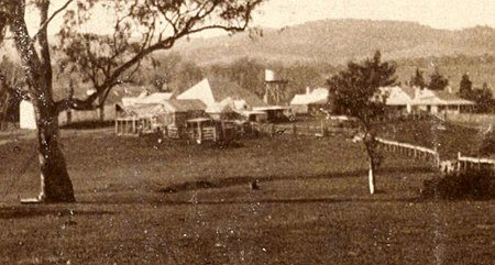 Tuggeranong Homestead in about 1910 Tuggeranong Homestead circa 1910.jpg