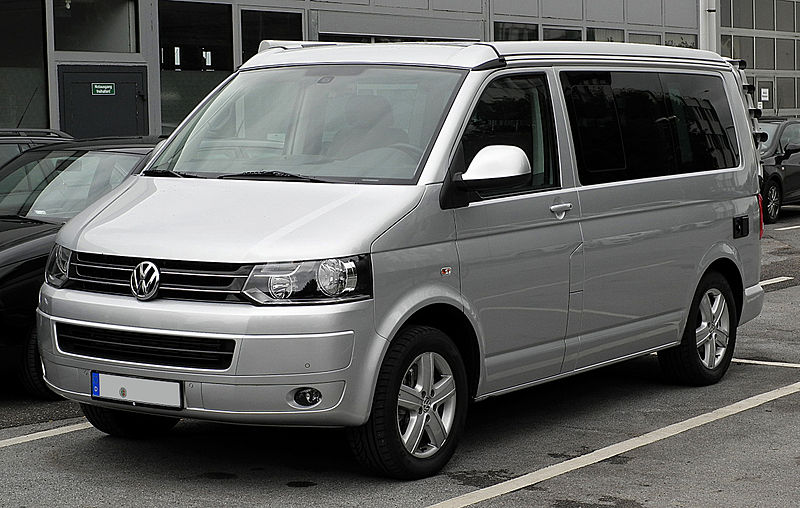 File:VW California Europe 2.0 TDI (T5, Facelift) – Frontansicht, 30. Juli 2011, Mettmann.jpg