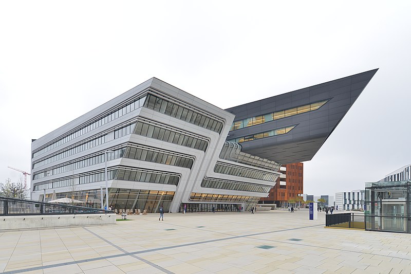 File:WU Wien, Library & Learning Center, Zaha Hadid 004.JPG