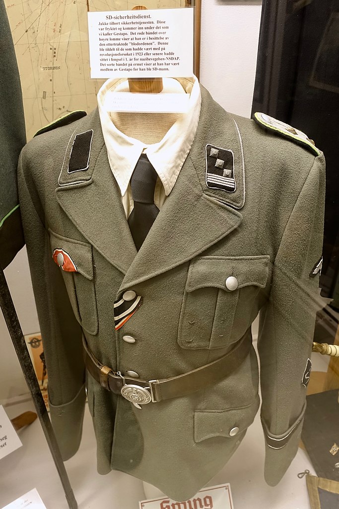 Uniforms of the Nsdap ナチスのユニフォーム 新品工具 elhalcon.com.ni