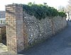 Eski Attree Villa, Queen's Park Road, Queen's Park, Brighton'daki Duvarlar (NHLE Kodu 1380789) (Nisan 2013).