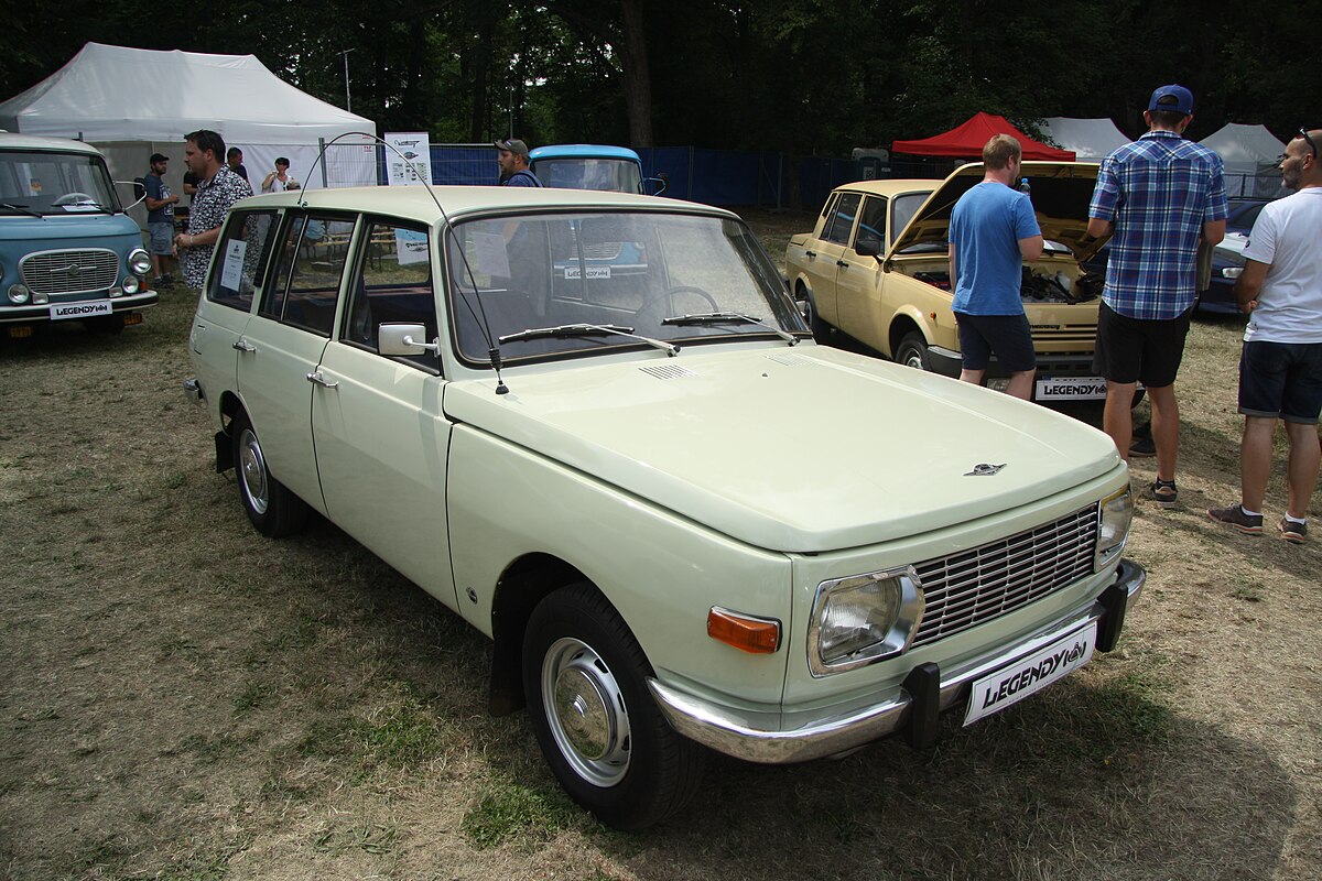 Автомобиль Wartburg 353