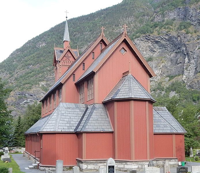 File:Årdal kirke (2016).jpg