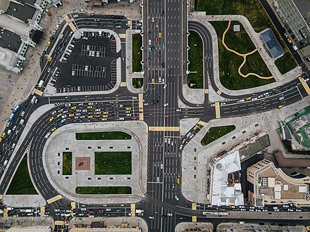 Перекресток чья. Площадь Тверская застава. Дороги вид сверху. Шоссе вид сверху. Перекресток дорога.