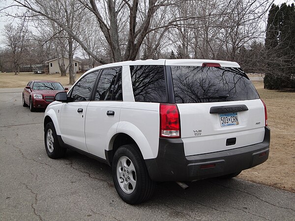 2003 Saturn Vue rear