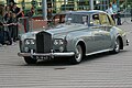 Rolls-Royce Silver Cloud III (1963) without the light on top; instead amber position/direction light at the leading edge.