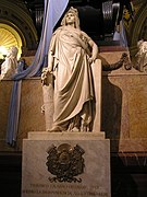 Escultura representativa de la Argentina en el mausoleo de José de San Martín en la Catedral Metropolitana de Buenos Aires.