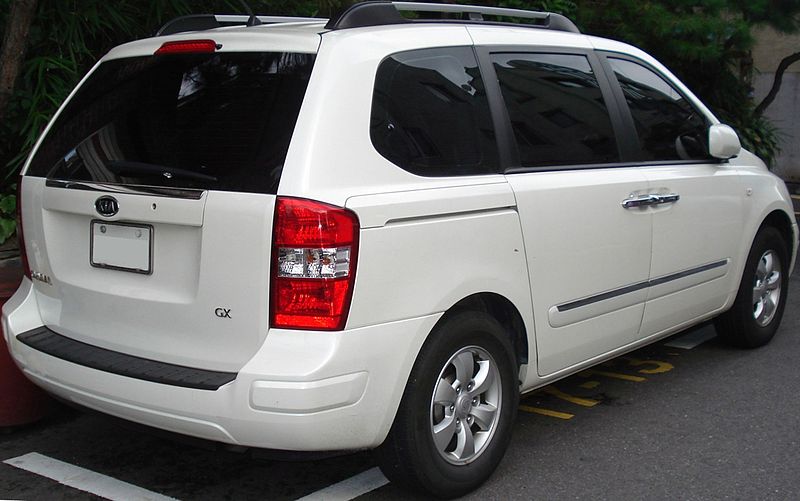 File:20100823 kia new carnival 2.jpg