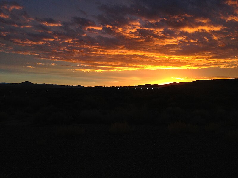 File:2014-02-14 17 18 27 Sunset in Elko, Nevada.JPG