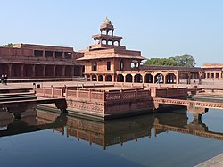 Complesso del palazzo all'interno di Fatehpur Sikri