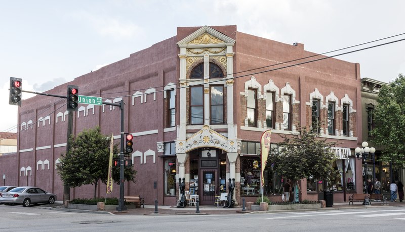 File:A building in the Union Avenue commercial district in Pueblo, Colorado LCCN2015632718.tif