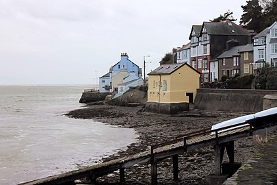 Aberdyfi: Tai haf, Yr hen fferi, Diwylliant a thraddodiadau