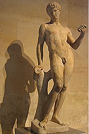 Estatua de Adonis, Museo del Louvre