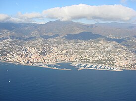 Aerial tour of the Cote d'Azur - panoramio - Alistair Cunningham (5).jpg