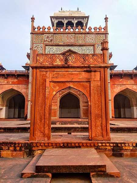 File:Akbar's Tomb 4.jpg