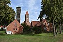 Dorfschule mit Wirtschafts- und Feuerwehrgebäude