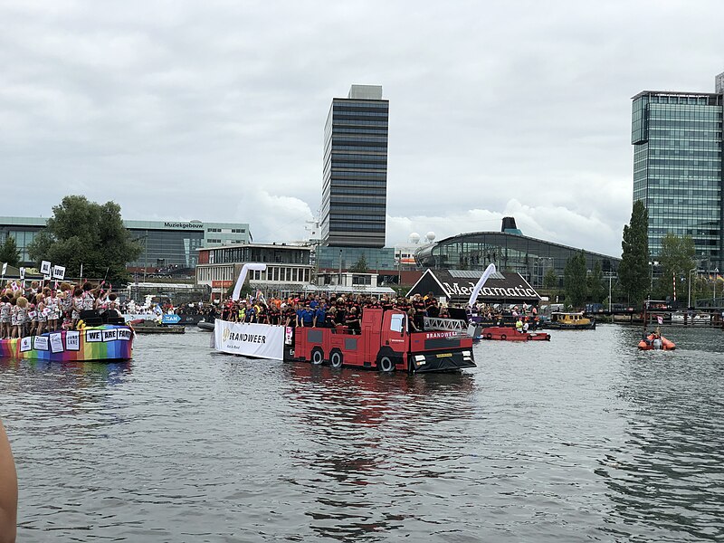 File:Amsterdam Pride Canal Parade 2019 116.jpg