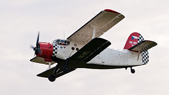 Deutsch: Antonov An-2, Kennzeichen: OK-HFL, C/N:1G21721 - Oldtimer Fliegertreffen Hahnweide 2011 (EDST) English: Antonov An-2, Registration: OK-HFL, C/N:1G21721 - "Oldtimer Fliegertreffen" Hahnweide 2011 (EDST)