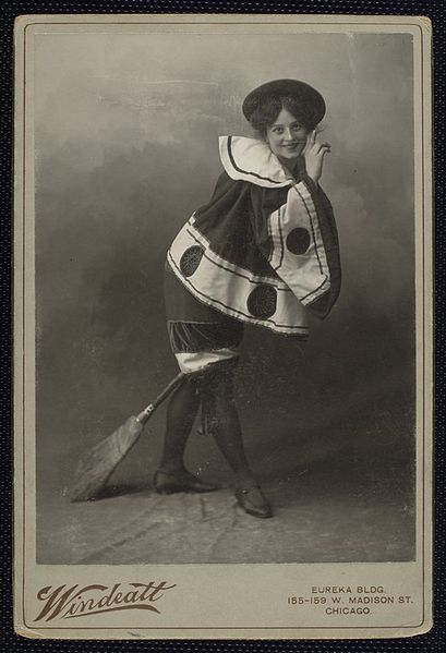 "Anna Fitzhugh" in The Wizard (1903)