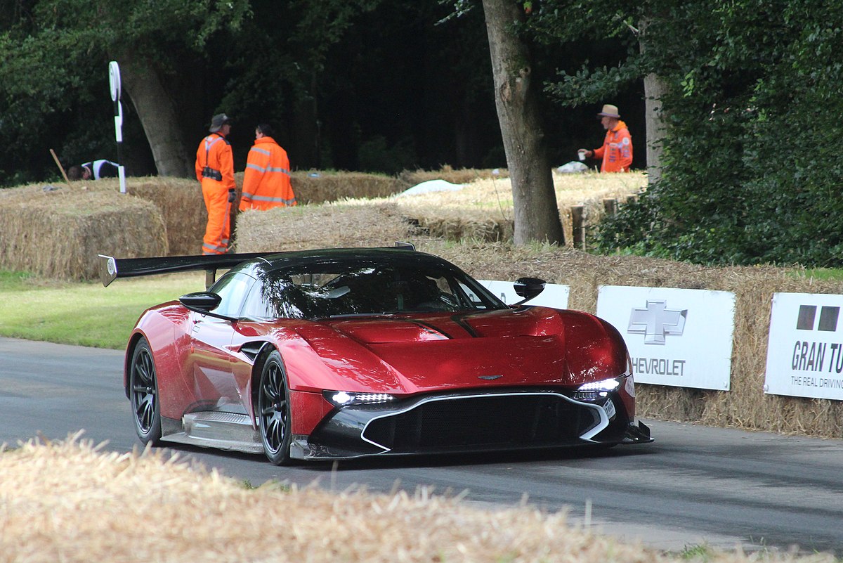 Gta 5 aston martin vulcan фото 118