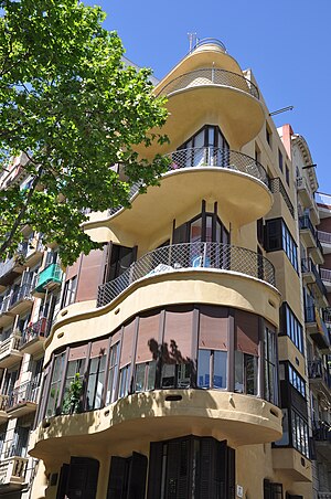 Barcelona (332 Diagonal Avenue). Planells House (Casa Planells). 1923-1924. Josep Maria Jujol, architect (26954375722).jpg