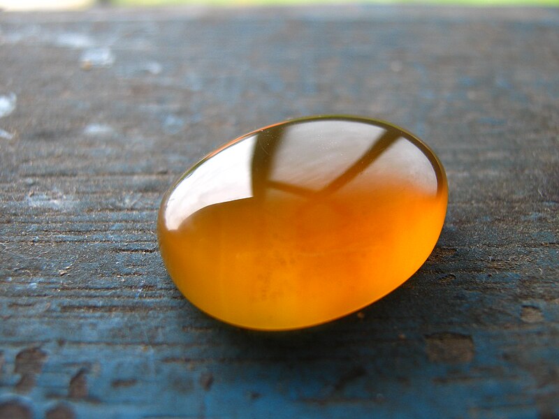 File:Borneo amber from Sabah, Malaysia.JPG