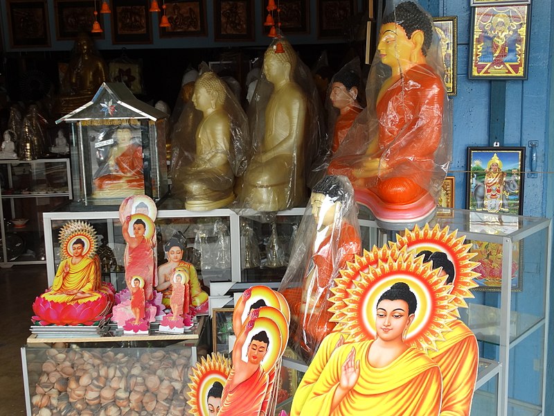 File:Buddhist Memorabilia for Sale - Anuradhapura - Sri Lanka (13964824088).jpg