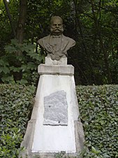 Busto de Miguel Íscar