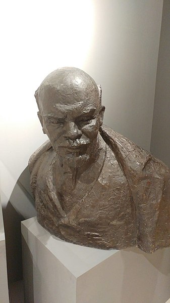 File:Busto di Lenin.jpg