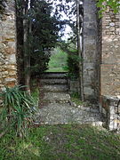 Marches caladées devant l'ancienne église.