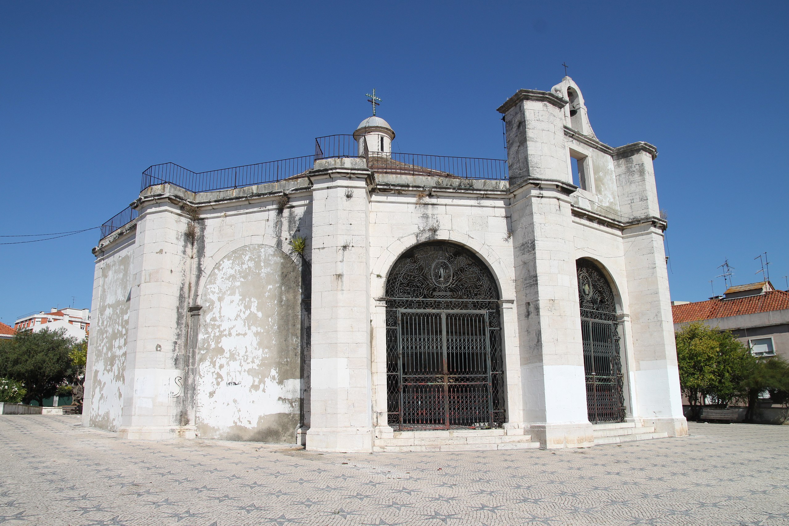 File:Capela de Santo Amaro - Lisboa - Portugal (37940551114).jpg -  Wikimedia Commons