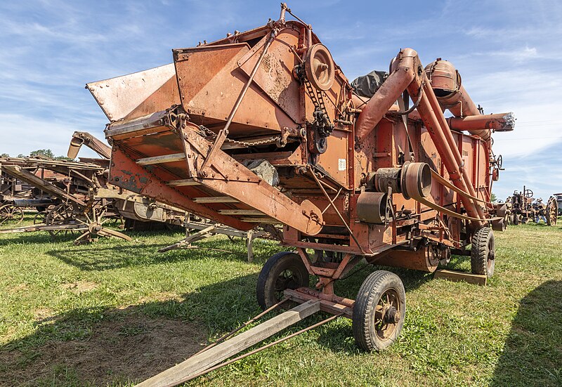 File:Case threshing machine VA2.jpg