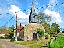 کلیسای کوچک در Villefrancon