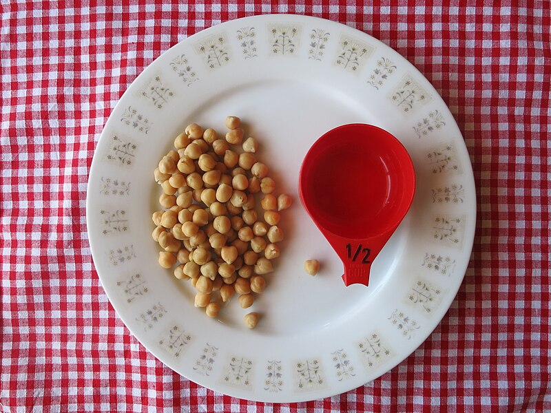 File:Chickpea half cup.JPG