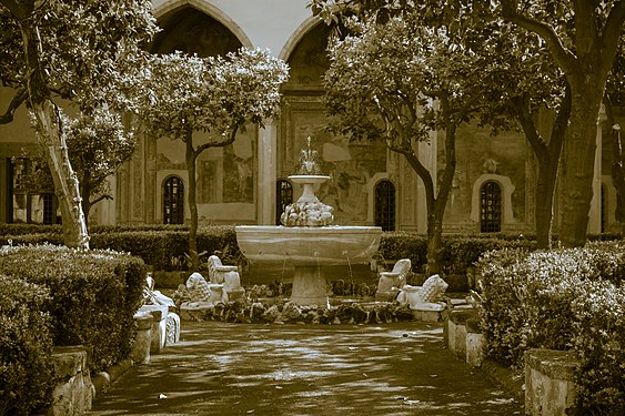 Chiostri di Santa Chiara (Napoli)