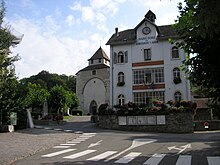 Contamine-sur-Arve mayor’s office and church.JPG