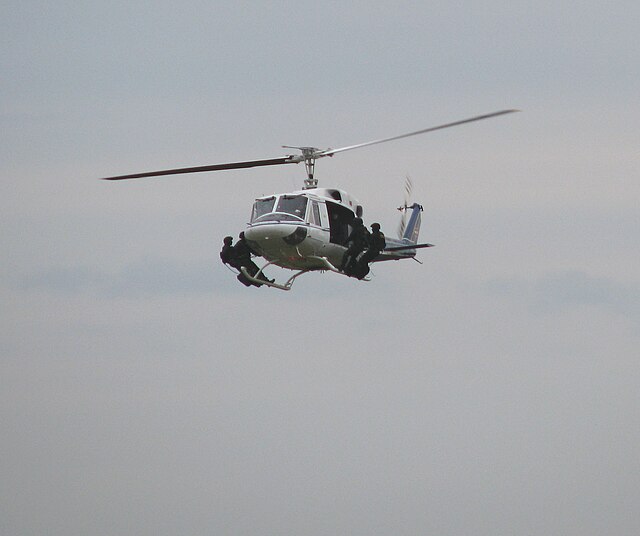 Lučko ATU members transported by a police AB-212 helicopter