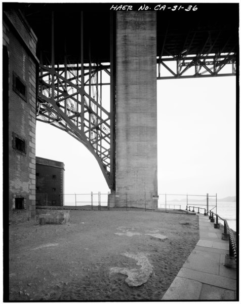 File:DETAIL VIEW OF APPROACH SPAN DECK ARCH ABUTMENT - Golden Gate Bridge, Spanning mouth of San Francisco Bay, San Francisco, San Francisco County, CA HAER CAL,38-SANFRA,140-36.tif