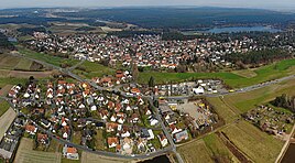 Panoramic aerial view of Dechsendorf from the south (2020)