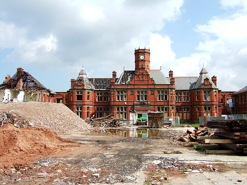 File:Demolition of Southport Infirmary.jpg