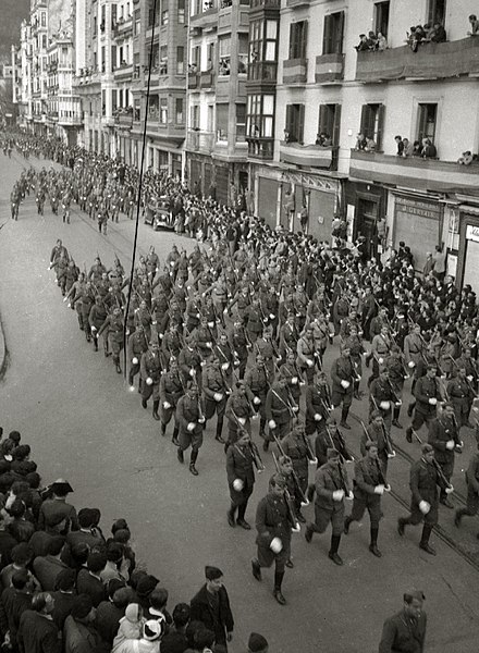 File:Desfiles militares (7 de 8) - Fondo Marín-Kutxa Fototeka.jpg