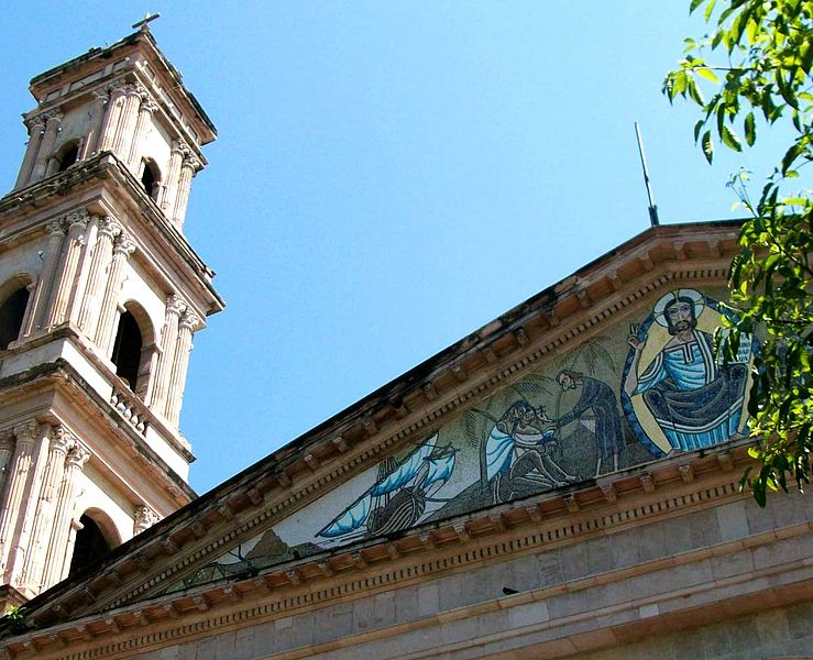 File:Detalle de la Catedral de Tampico.JPG