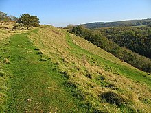 The southern ramparts Dolebury Hillfort southern ramparts - geograph.org.uk - 593107.jpg