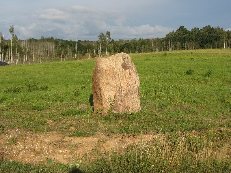 File:Dubingių sen., Lithuania - panoramio (16).jpg