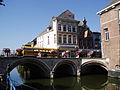 Mechelen Diyle Nehri üzerinde eski köprü