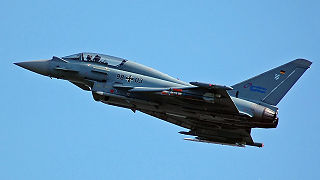 Eurofighter Typhoon allemand (vue de gauche).